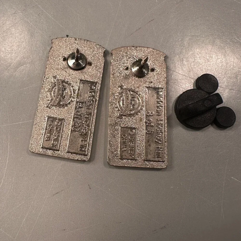 Disney United Kingdom Telephone Booth Trading Pin 2011 Hidden Mickey Set Badge